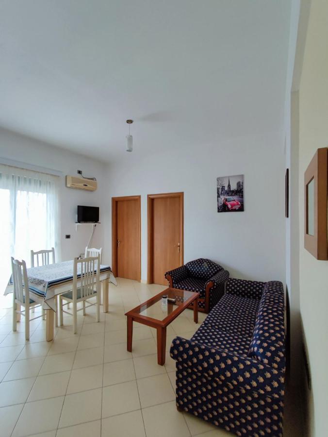 El Rio Apartments Sarandë Exterior foto