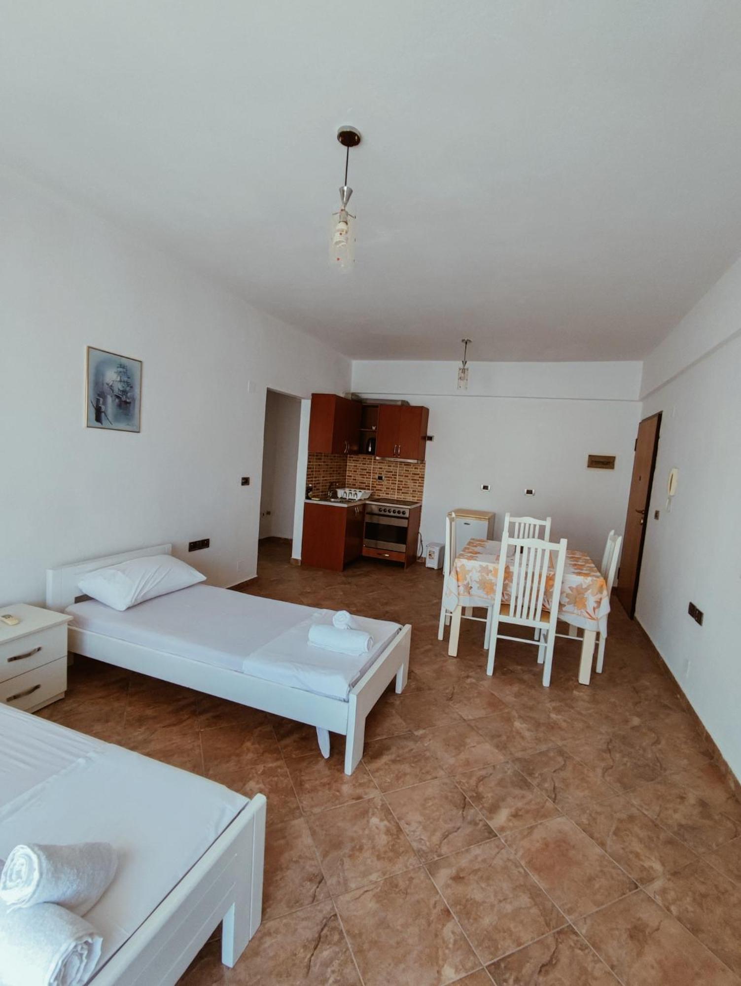 El Rio Apartments Sarandë Zimmer foto