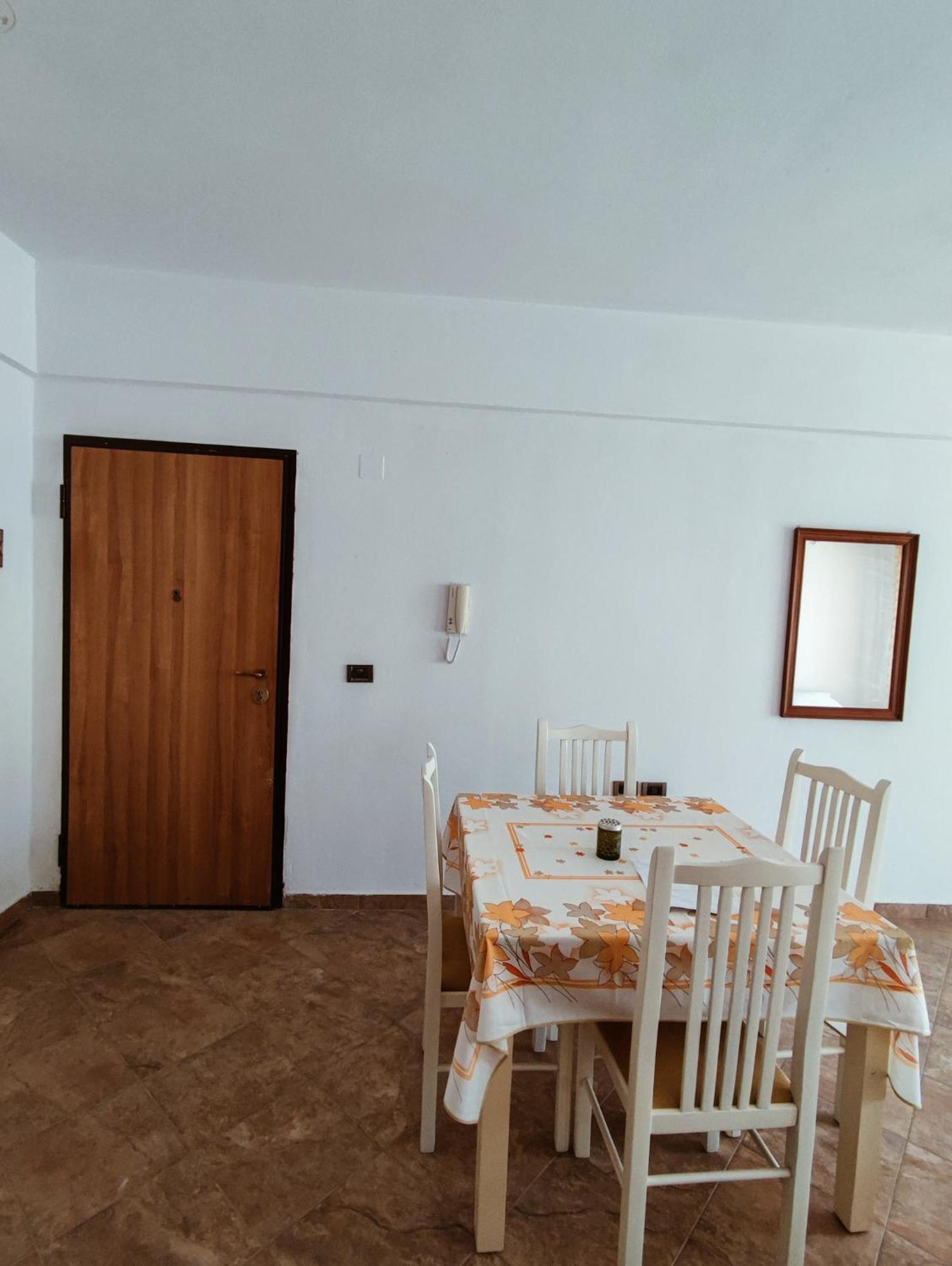 El Rio Apartments Sarandë Zimmer foto