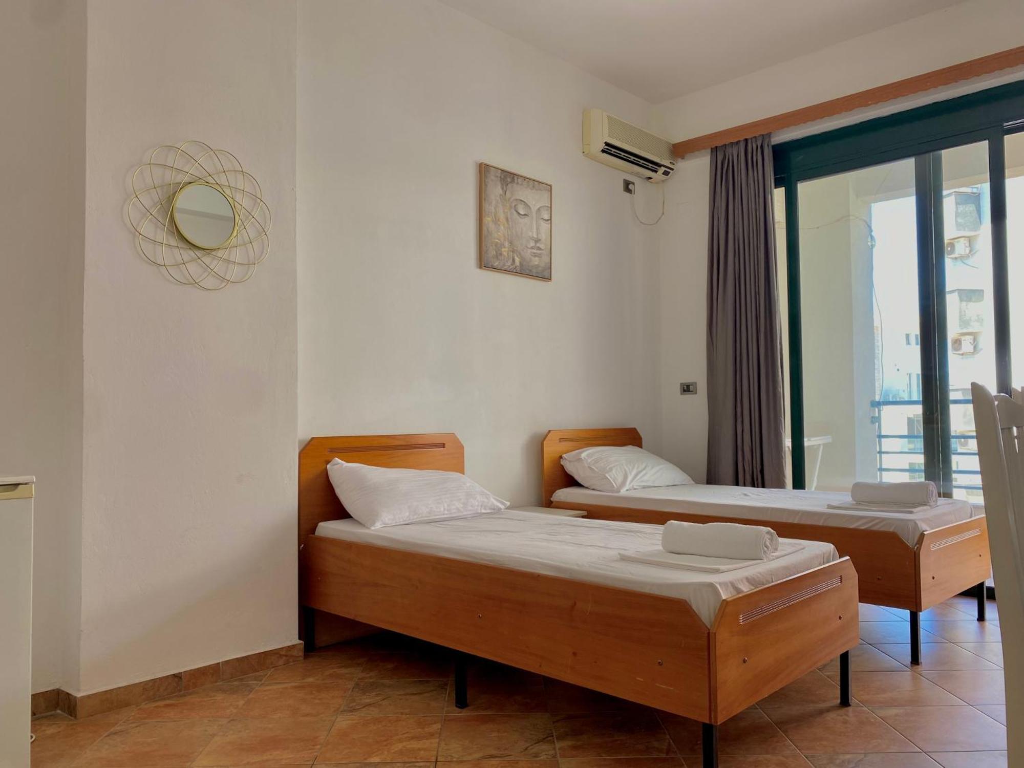 El Rio Apartments Sarandë Exterior foto